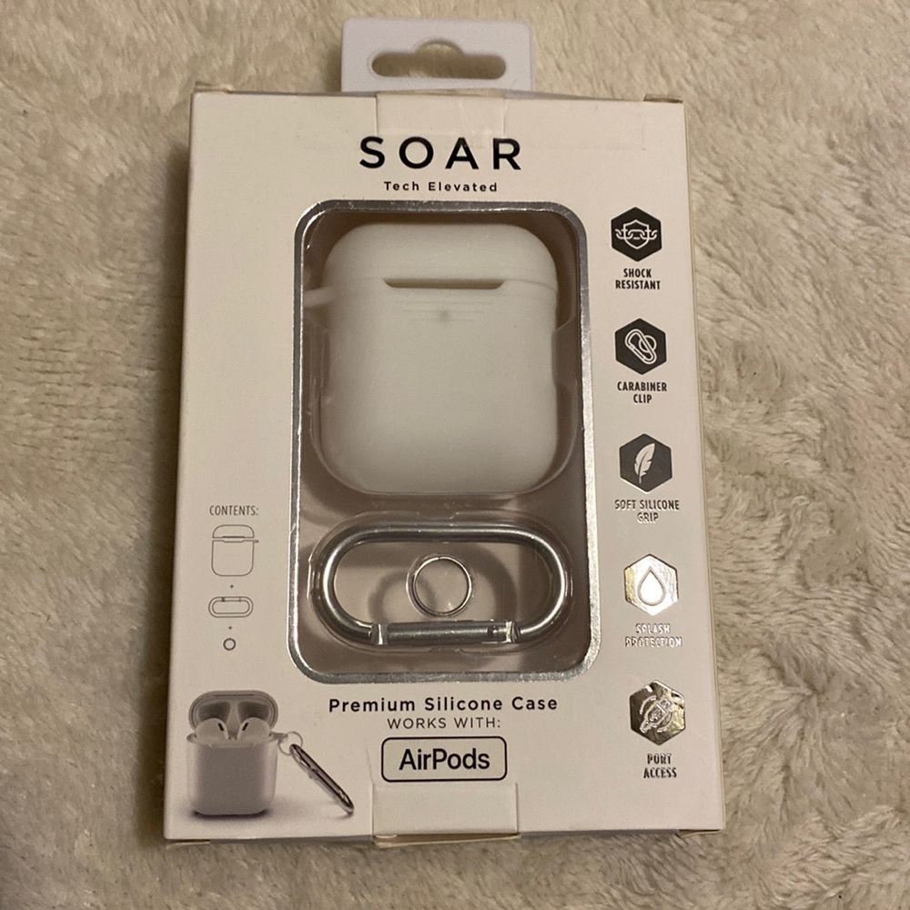 🤍NWT SOAR Tech Elevated Premium Silicone Case